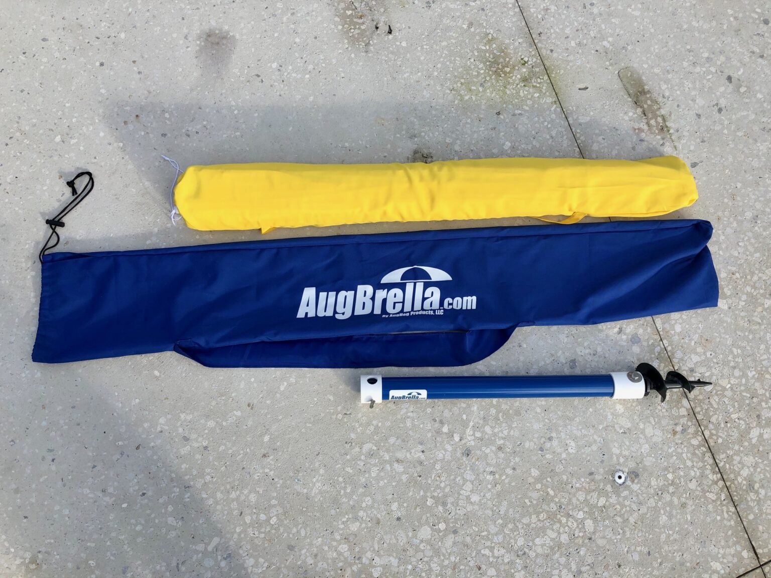 Beach Umbrella Carrying Bag 60 inch with Padded Shoulder Strap